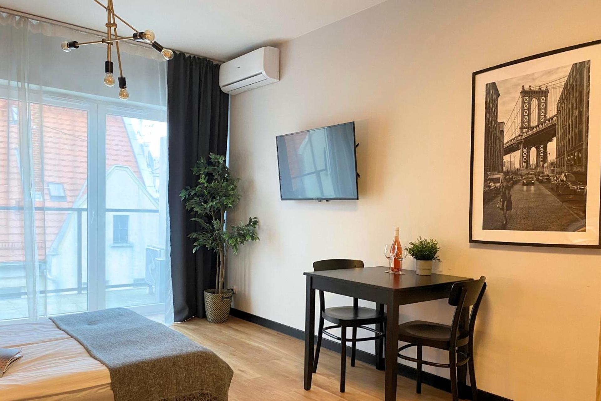 Apartamenty-Wroc Center By The University Bridge - Wroclaw — Photos 2